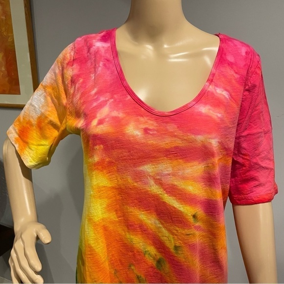 Fabulous tie dye shortsleeve dress pride gravity dye in rainbow colors XL - Picture 3 of 7